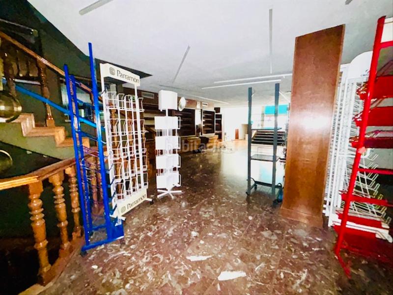 Foto 0baaaf84-53ff-43fc-9563-9418bc9a0e39. Locale commerciale in El Carmen - Barrio Gimeno Burgos