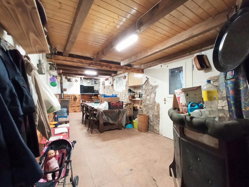 Foto 76d5df44-6803-4ad9-afc2-b06fd6bef23d. Masía casa para entrar a vivir, ideal para familias con hijos en Buniel