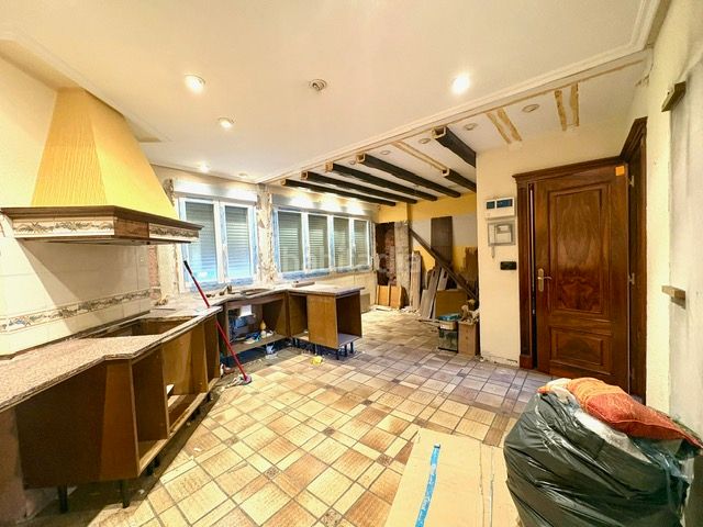 Foto 249c02fc-666a-47b4-b720-291bbc438a30. Pis amb calefacció aparcament a Villa Pilar Burgos