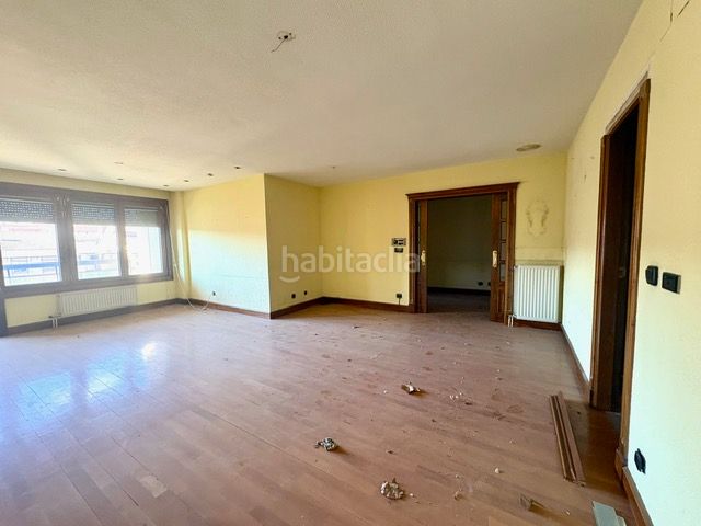 Foto 46a23d00-b8db-4ddc-892f-5f6c417c0764. Pis amb calefacció aparcament a Villa Pilar Burgos