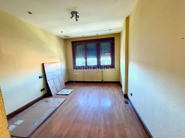 Foto d0977913-3467-4644-a721-61cf4ba08d20. Pis amb calefacció aparcament a Villa Pilar Burgos