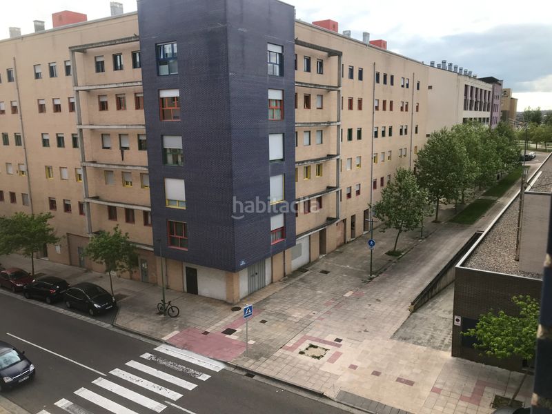 Foto 5516cc03-d153-4ae6-9a2f-98a3fa0fe573. Piso en Fuentecillas - S7 - S8 Burgos