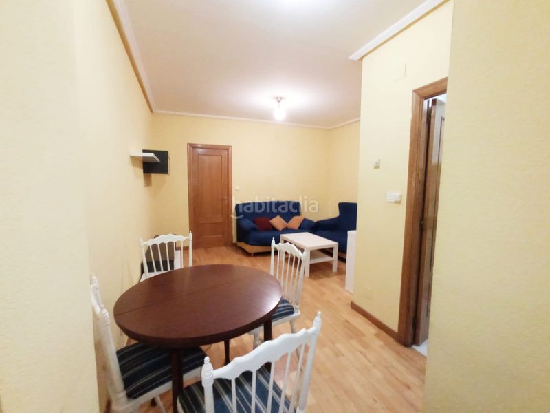 Foto 025d9dce-e6b0-4035-9a85-95d2a648f986. Apartament amb calefacció aparcament a Universidad - Las Huelgas Burgos