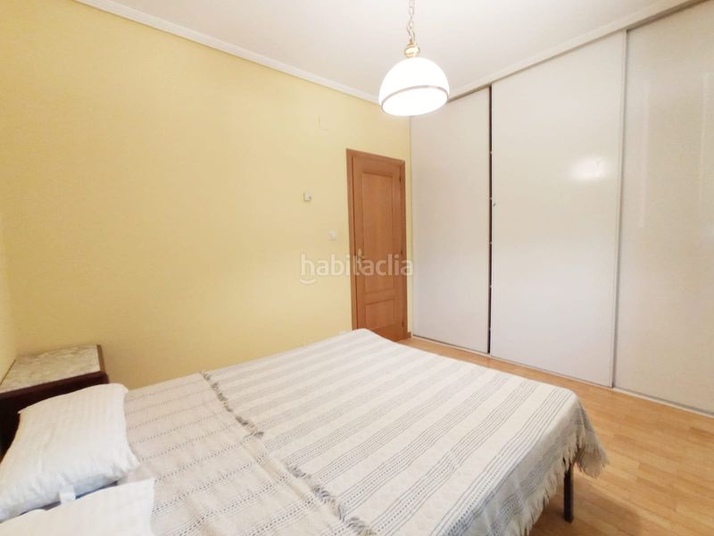 Foto bcab3227-81a7-40dd-bd6b-f643ed7502e8. Apartament amb calefacció aparcament a Universidad - Las Huelgas Burgos