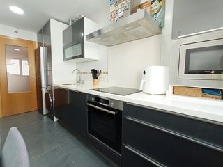 Etagenwohnung in Calle arquitecto ricardo velázquez bosco 4