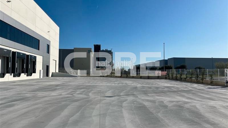 Foto 05083e3c-7cde-4284-b2a6-608c55f0131f. Affitto capannone industriale in avenida premios nobel 20 in Torrejón de Ardoz