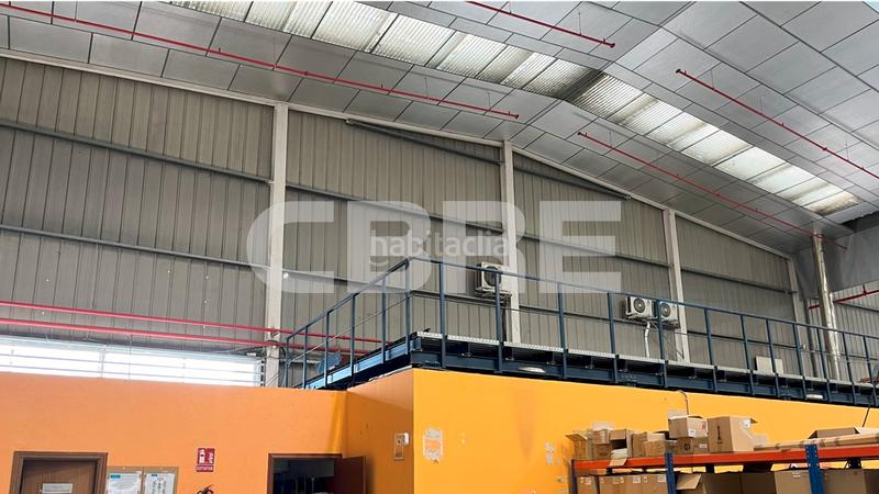 Foto f0fe4b17-e8dc-40b4-84d7-8301180bc528. Lloguer nau industrial a calle cormoranes 7 a Zona Industrial Pinto