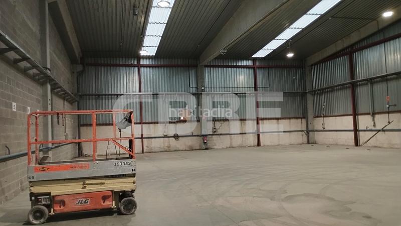 Foto e2e39a1a-0372-457f-a81f-080e8edb7a69. Alquiler nave industrial en avenida recomba 8 en Las Dehesillas-Vereda de los Estudiantes Leganés