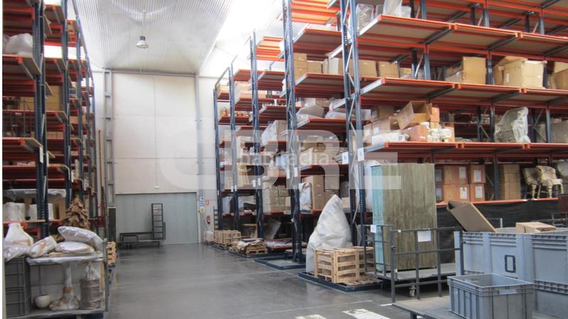 Foto e90f7f33-ef1e-4936-af41-456d03ca0b2d. Rent industrial building in avenida de andalucía 208 in Valdemoro