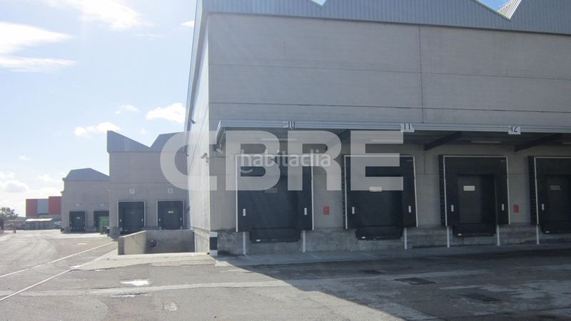 Foto b9589a0d-024d-4a60-a0fe-2eae3a1ea82e. Lloguer nau industrial a avenida de andalucía 208 a Valdemoro