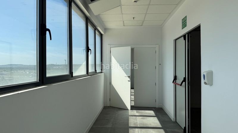 Foto d66d535b-1dfb-441d-9832-3e27a2aeb14a. Lloguer nau industrial a calle cerrajeros 31 a Montserrat-Parque Empresarial San Fernando de Henares