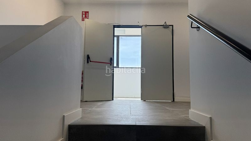 Foto decdba57-7f25-4e2c-ae2b-33c217265910. Lloguer nau industrial a calle cerrajeros 31 a Montserrat-Parque Empresarial San Fernando de Henares