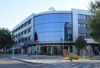 Lloguer Oficina en Carrer gremi de cirurgians i barbers 40. Oficina en alquiler situada en el parque empresarial son rossiny