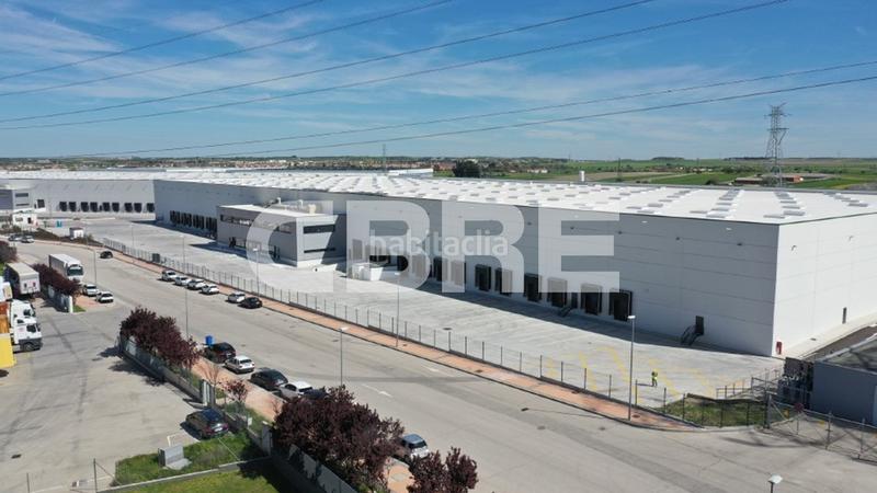 Foto 0ab9cfa0-9982-4b24-8a07-eae7193145b2. Affitto capannone industriale in carretera fuenlabrada 1960 in Pinto