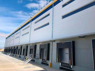 Alquiler Nave industrial en Calle manfredonia 1. Nave logística tipo c de 27.000 m2 con rociadores