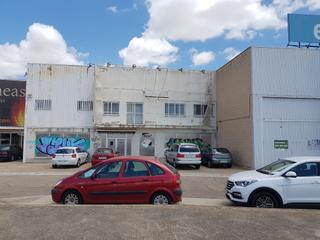 Rent Industrial building in Polígono ruiseñores ii 3. Nave industrial de 1.000 m2 con fachada a ctra. logroño