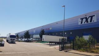 Rent Industrial building in Calle carae 1. Nave logística de 2.000 m2 máxima calidad