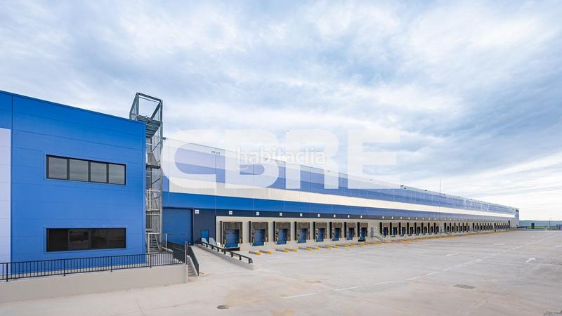 Foto 7adb63b9-cf5d-4ade-87d6-f0e0dcc095d5. Rent industrial building in calle dolmen 2 in La Dehesa de Moratalaz Illescas