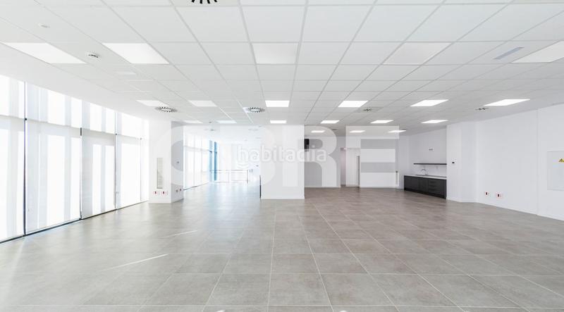 Foto a68c0899-2dac-4f9c-8cbf-f879ad1b4210. Location bâtiment à usage industriel dans calle ajalvir 2v dans Torrejón de Ardoz