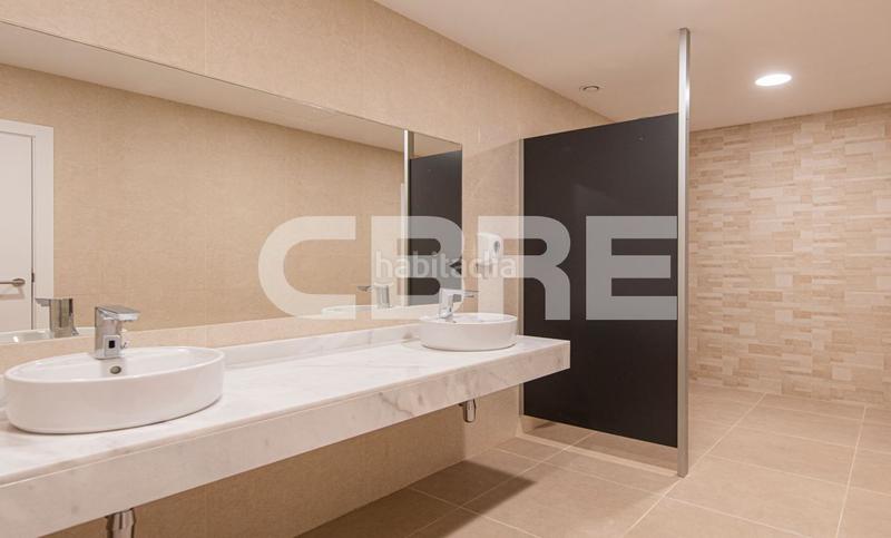 Foto b28cfc7b-68e5-4fb3-a320-a620944955a6. Location bâtiment à usage industriel dans calle ajalvir 2v dans Torrejón de Ardoz