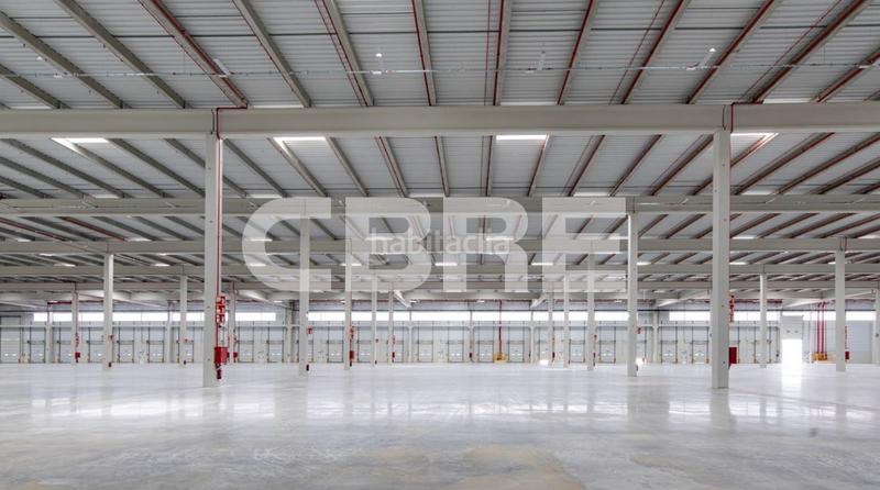 Foto d50e3860-65a8-46ec-9506-cb4df49e6656. Location bâtiment à usage industriel dans calle ajalvir 2v dans Torrejón de Ardoz