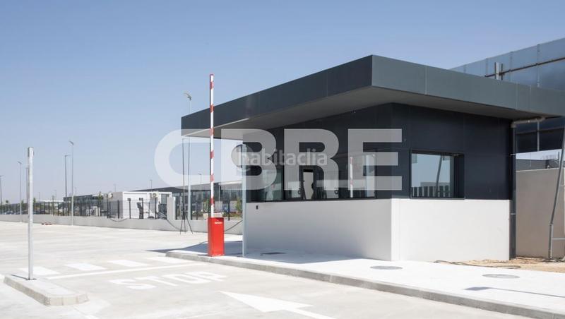 Foto d60ccc53-ddef-488c-b82c-5a619e50b272. Location bâtiment à usage industriel dans calle ajalvir 2v dans Torrejón de Ardoz