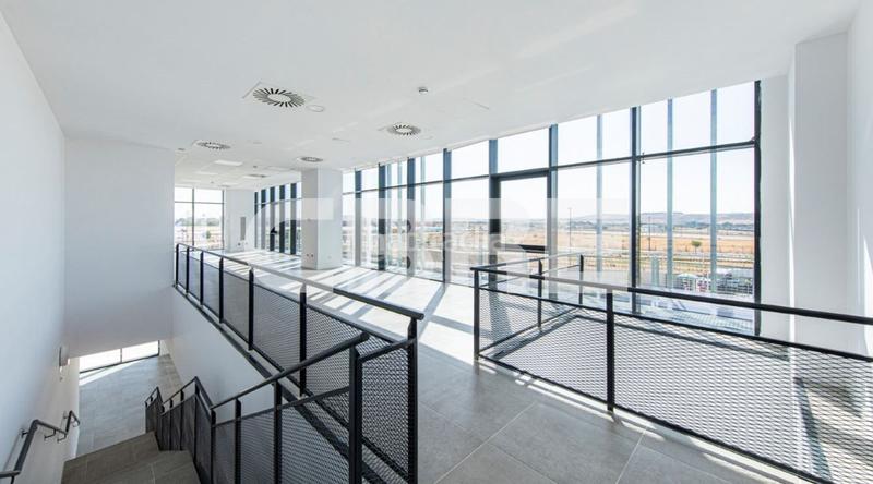 Foto 35548828-ccfa-49bf-a286-a7feb27cd9d2. Lloguer nau industrial a calle ajalvir 2v a Soto de Henares Torrejón de Ardoz