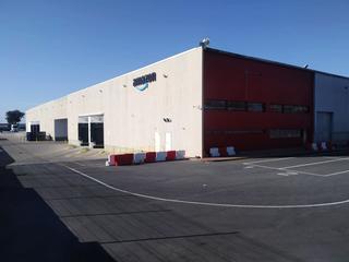 Rent Industrial building  Calle alcalá x cuatro. Logística sita en primera línea a 92