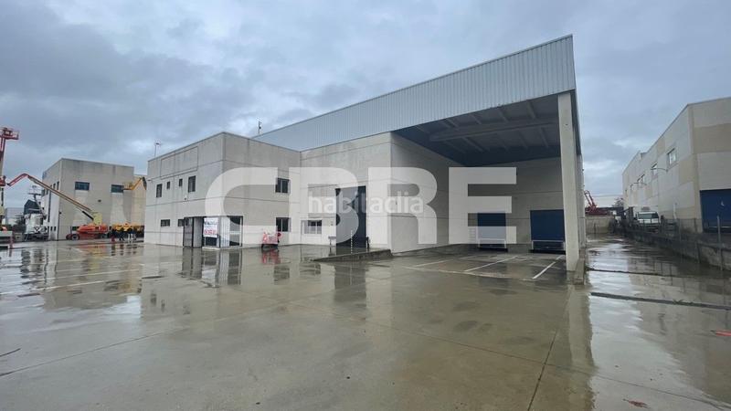 Foto 064f7f78-dec4-468d-8979-04a9ea8dc086. Alquiler nave industrial en n/a en Las Dehesillas-Vereda de los Estudiantes Leganés