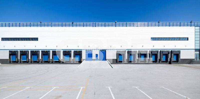 Foto 51268370-a698-4c25-8609-e43a0edc5162. Affitto capannone industriale in calle río zújar 25 in Getafe