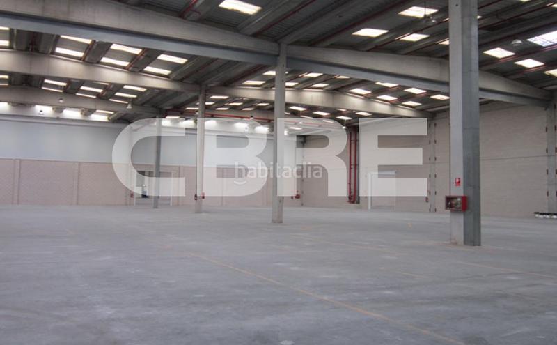 Foto 06c8d895-3522-4f80-bfe9-393bc24559df. Lloguer nau industrial a calle río zújar 25 a Los Olivos-Los Ángeles Getafe