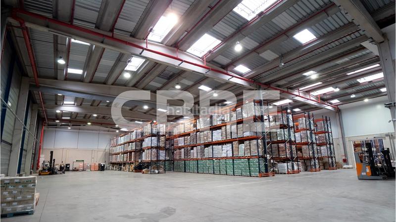 Foto da2f2740-f420-4a02-b53e-b65acefa1335. Lloguer nau industrial a calle río zújar 25 a Los Olivos-Los Ángeles Getafe