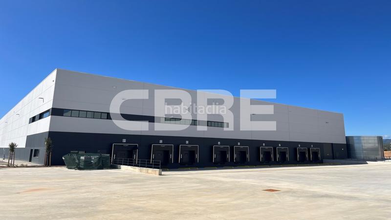 Foto 8028a45b-e4cc-4cdd-ae93-247eb904ee75. Alquiler nave industrial en carrer blanquers 19 nave logística en Valls