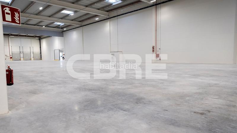 Foto 8f3b8b46-33e2-42cb-a904-5d27ca486b94. Alquiler nave industrial en pasaje 5 50 excelente parque logístico en alquiler en San Fernando de Henares