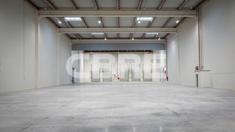 Foto c880c340-b489-4fe7-9f60-a72122acaf2f. Alquiler nave industrial en pasaje 5 50 excelente parque logístico en alquiler en San Fernando de Henares