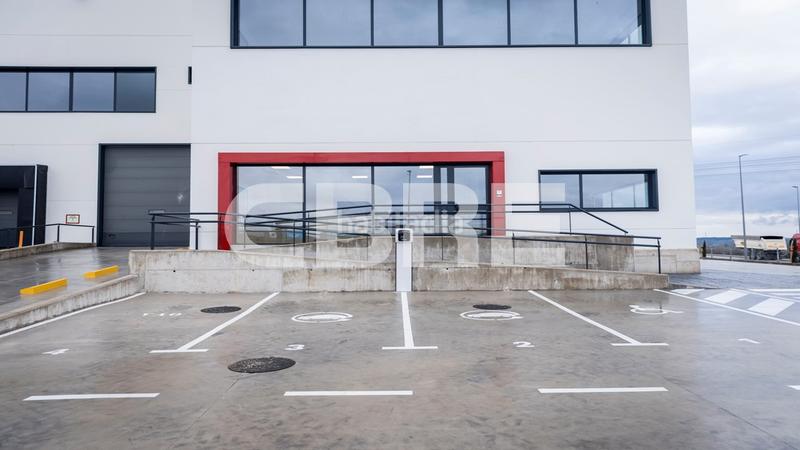 Foto 1f69fbf2-2f34-4a84-8da2-ea0752c69770. Miete fabrikhalle in pasaje 5 50 in Montserrat-Parque Empresarial San Fernando de Henares
