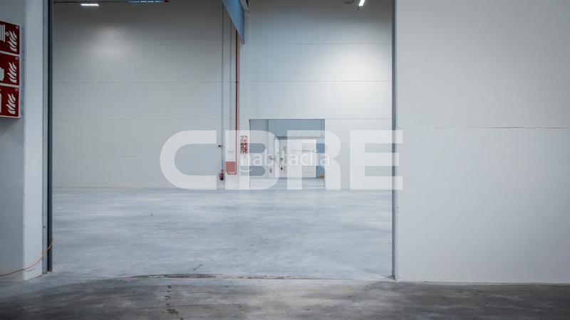 Foto 79feeb0f-dcdd-4142-bda5-760355982e8c. Miete fabrikhalle in pasaje 5 50 in Montserrat-Parque Empresarial San Fernando de Henares