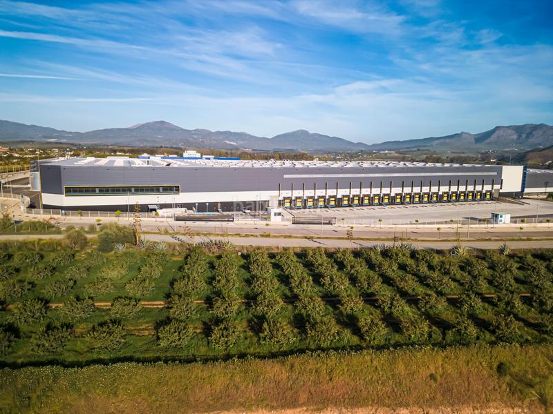 Foto 00d36883-7d73-488e-b4b1-4b69a034a438. Alquiler nave industrial parque logístico fahala en Málaga