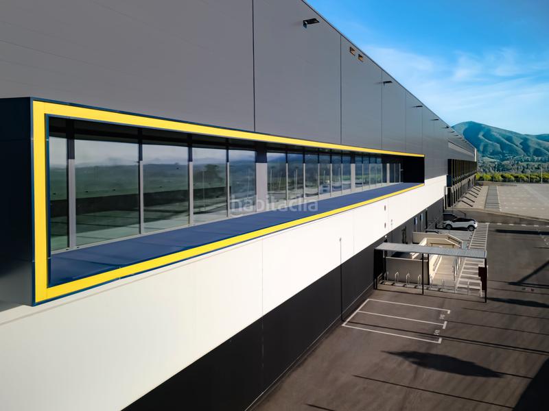 Foto e882cbbe-41cc-4a9d-a293-d8327eb4348e. Alquiler nave industrial parque logístico fahala en Málaga