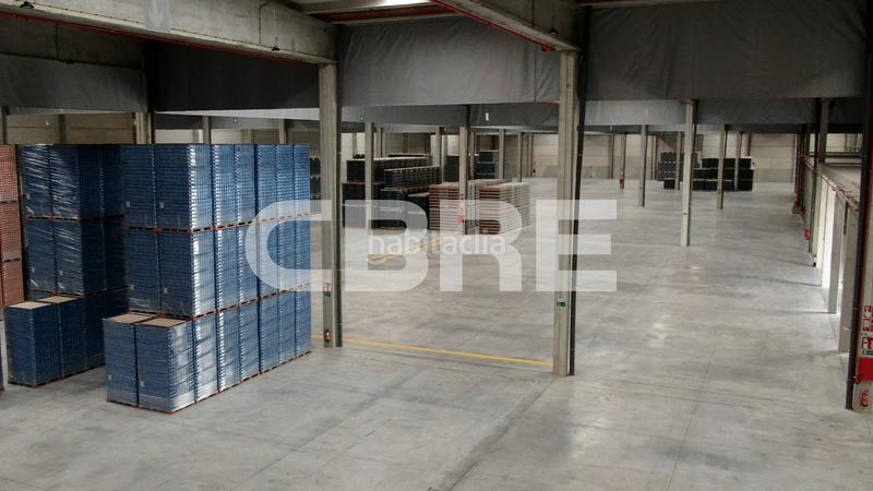 Foto 6393ff7e-d80e-4544-9b75-f1832783e684. Affitto capannone industriale in carrer de montmell 4 in Santa Oliva