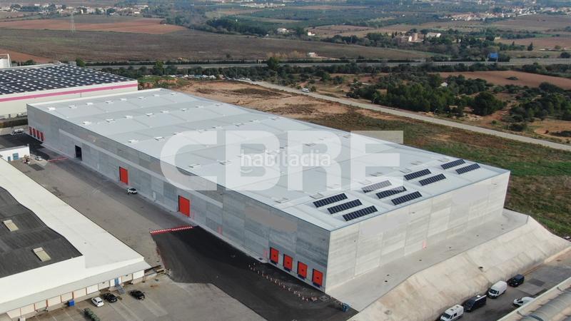 Foto 88460ad4-cfcb-496c-a0df-2bf976c93061. Affitto capannone industriale in carrer de montmell 4 in Santa Oliva