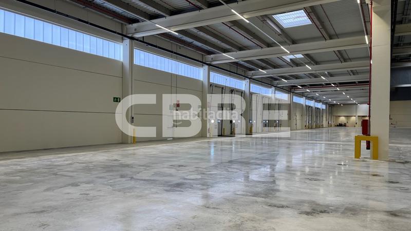 Foto 5f075af5-058d-4b58-bc15-af503dac2e09. Alquiler nave industrial en carrer montserrat 9 nave logística en ódena en Òdena