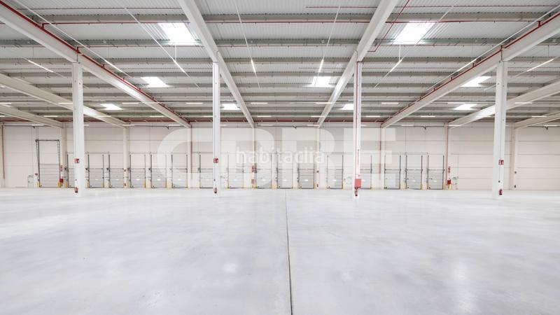 Foto 8254725d-a407-4e91-9e80-6c5c594af96c. Miete fabrikhalle in calle guadiana 449 in Camarma de Esteruelas