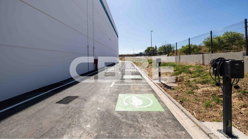 Foto fa13fa22-6150-46ed-937b-fcc8197140ee. Miete fabrikhalle in calle guadiana 449 in Camarma de Esteruelas