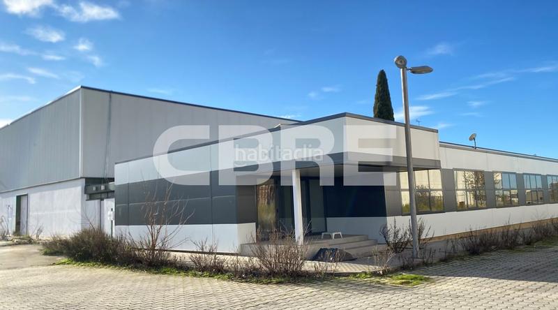 Foto 1da8ed43-cfcb-4cca-9074-2b6dd2b7d5b0. Alquiler nave industrial en avenida de daganzo 23 nave logística en alquiler en Alcalá de Henares