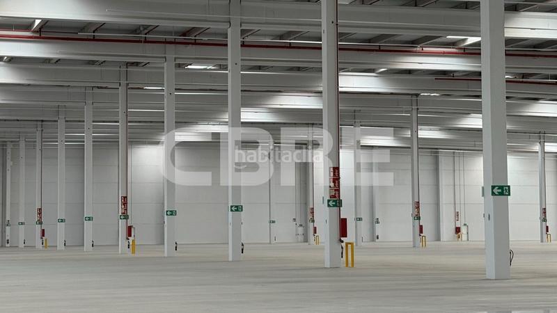 Foto 6806dde9-c598-4182-a4a9-c3261557d082. Alquiler nave industrial en n/a naves logísticas de última generación en Illescas