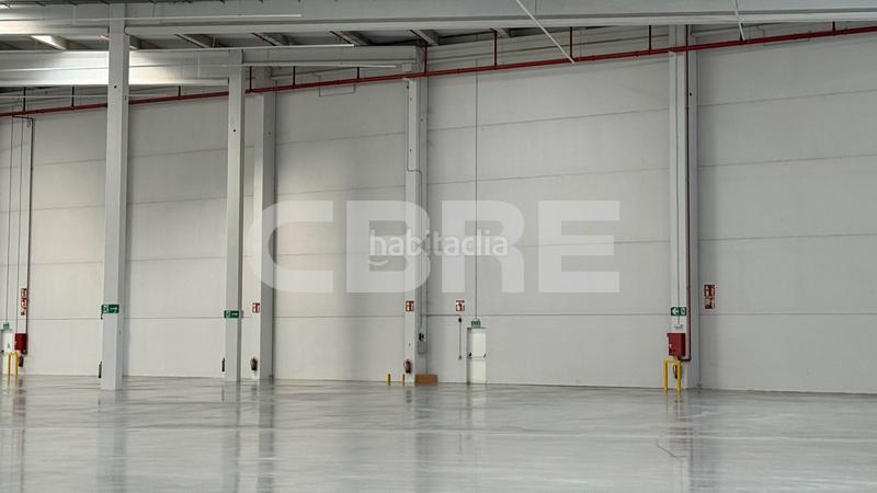 Foto 7e691b87-285a-46f7-bf14-28198b7e59ed. Alquiler nave industrial en n/a naves logísticas de última generación en Illescas
