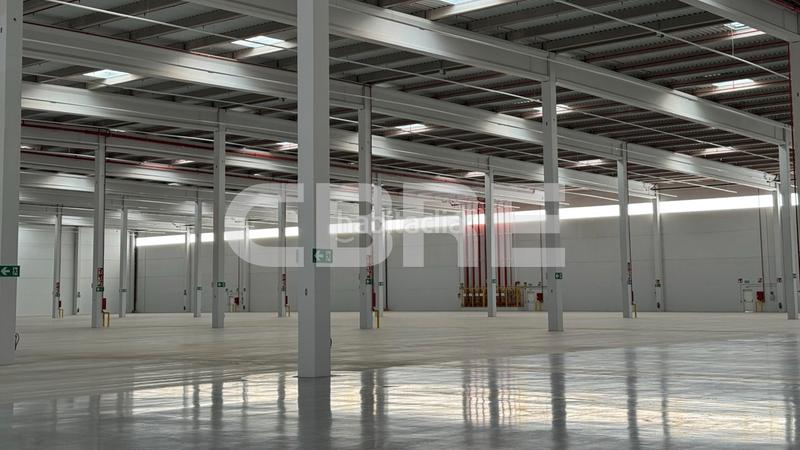 Foto 7da28321-9b5d-4a5a-a8e3-535c537eda82. Rent industrial building in n/a in Estación-Cruz Roja Illescas