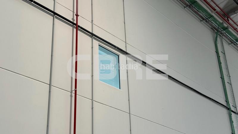 Foto 8b376d05-5abe-4ae2-aed6-5b858021b0b2. Rent industrial building in n/a in Estación-Cruz Roja Illescas