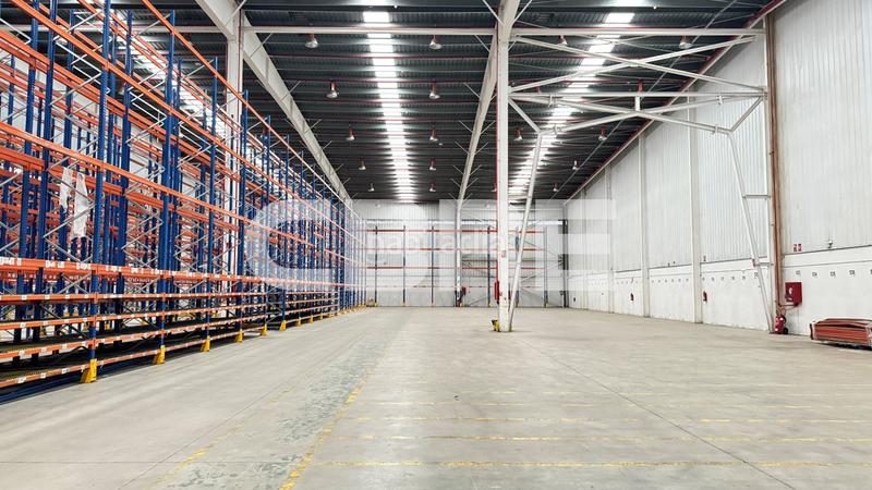 Foto c1e8e934-f7bb-4e5d-b5fe-b53221c561ea. Rent industrial building in calle galileo galilei 3 in Alcalá de Henares